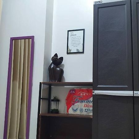 Cherolds Place Lovely 1 Bedroom Condo With Balcony Manila Esterno foto