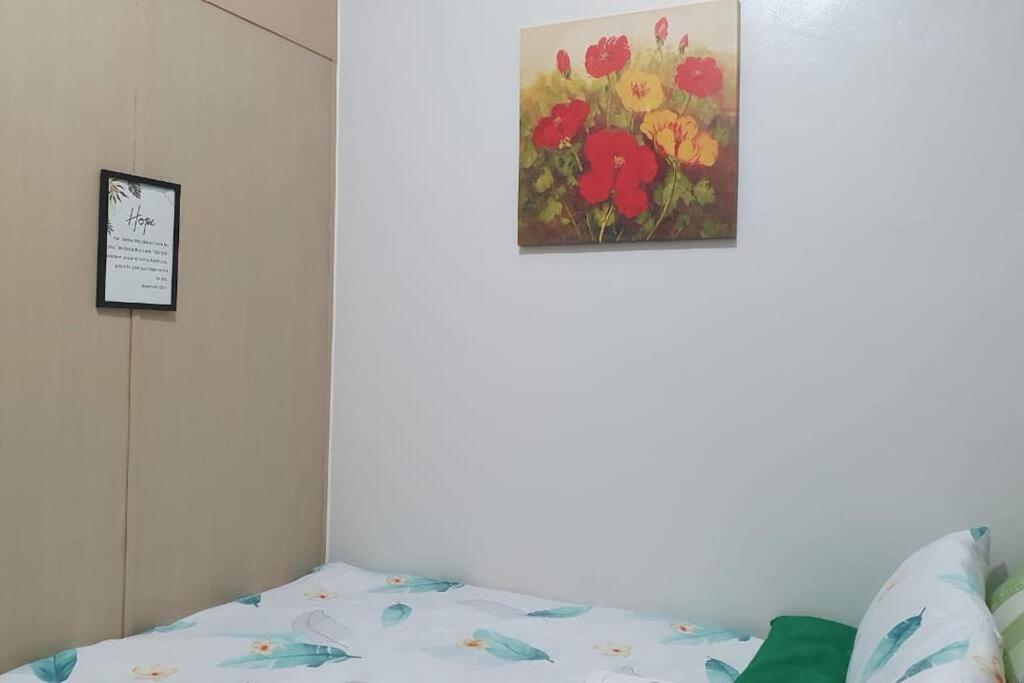 Cherolds Place Lovely 1 Bedroom Condo With Balcony Manila Esterno foto